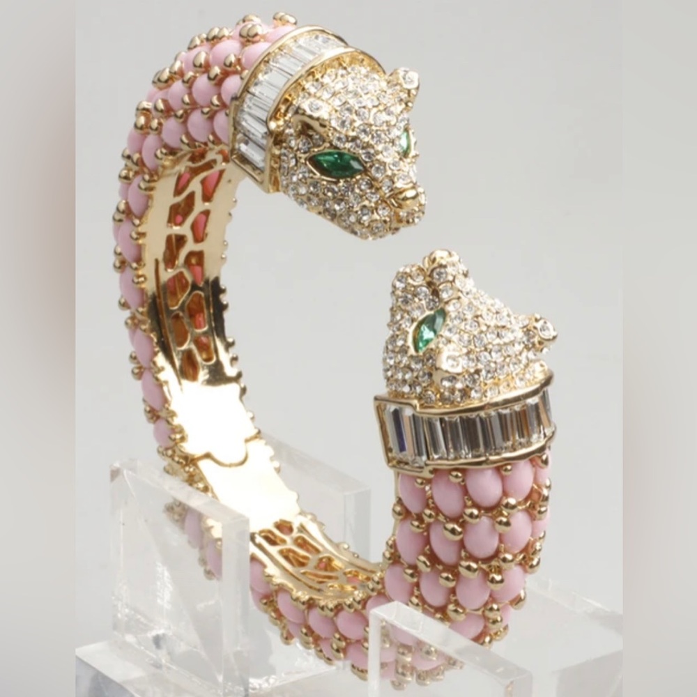 Exquisite Panther Crystal Cuff Bracelet - Picture 10 of 16